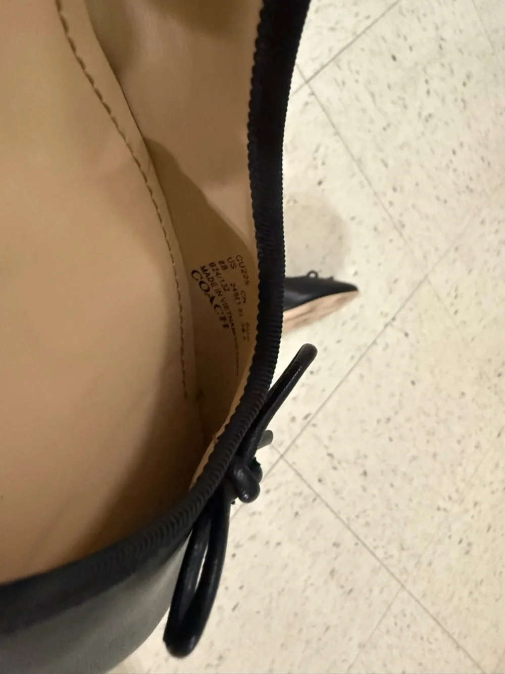 Coach Black Leather Ballet Heels with Bow and Gold 'C' Accent - Picture 5 of 9